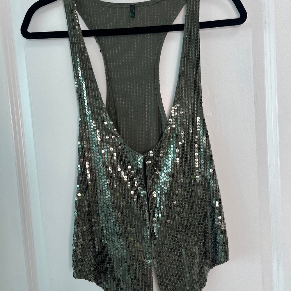 Benetton Stile Silver Sequin Racerback Tank Top – Size S ✨